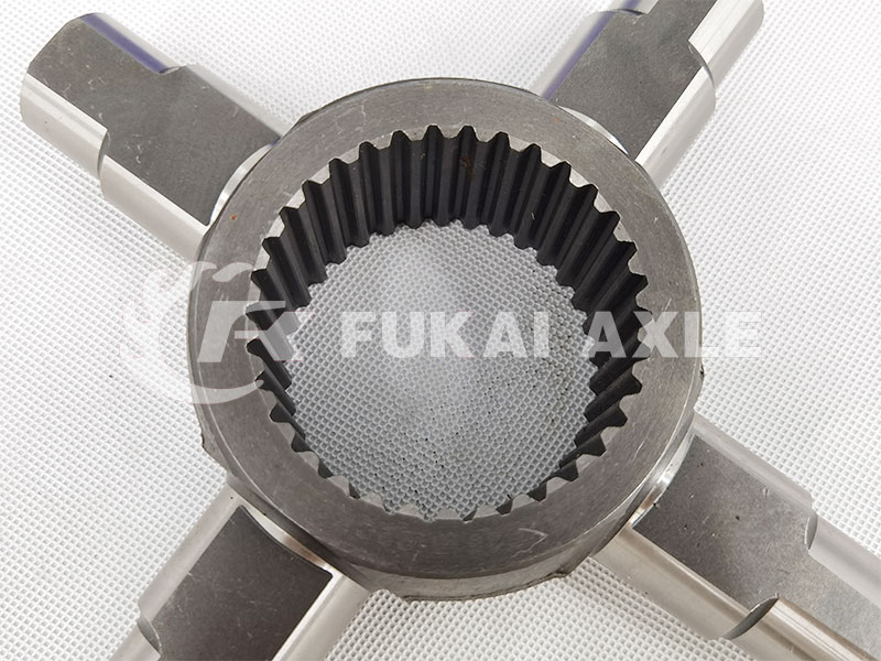 Inter-axis Cross Shaft For Sinotruk Howo Truck Spare Parts AZ9981320439