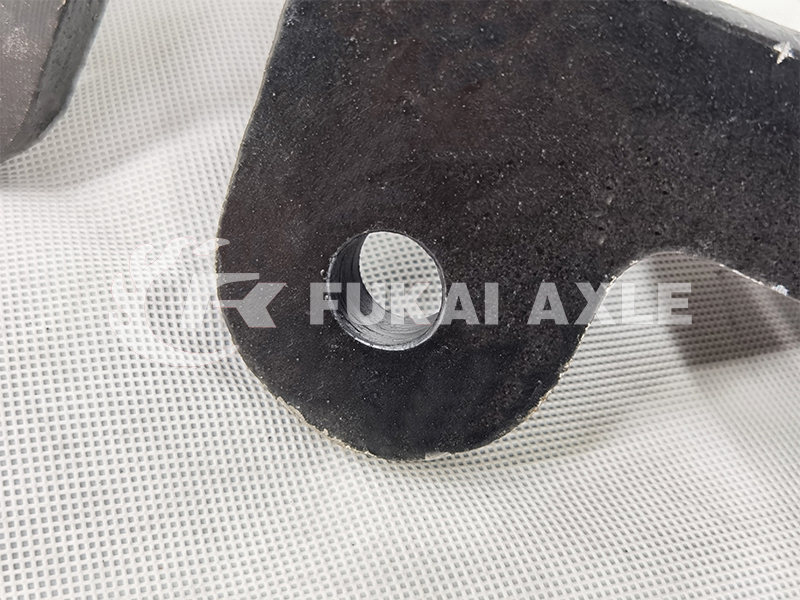 Middle Bridge Air Chamber Bracket For Sinotruk Howo Truck Spare Parts WG9761349016/WG9761349017 