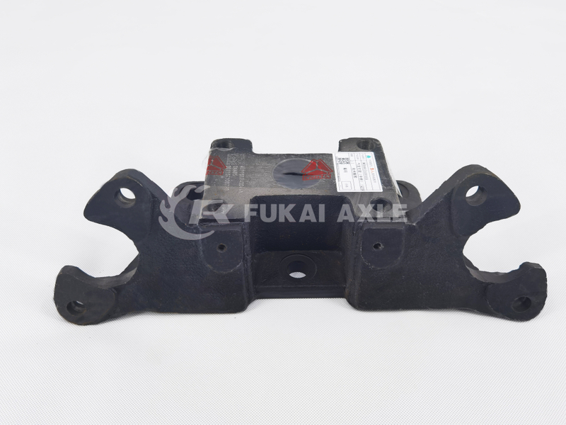 Bridge-in-bridge Compartment Bracket For Sinotruk Howo Truck Spare Parts AZ9981340044/WG9981340044