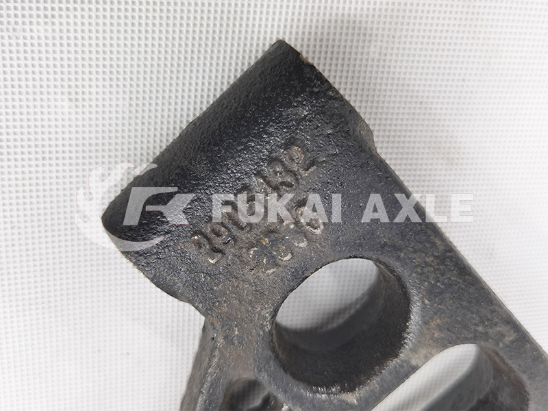 Shock Absorber Lower Bracket for FAW-Jiefang Truck Spare Parts 2905433-2000 2905432-2000