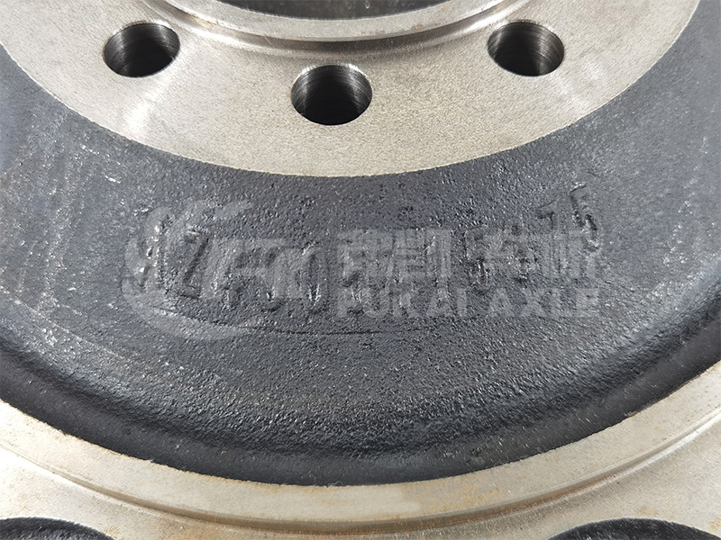 Front Wheel Hub for Sinotruk HOWO Lightweight Truck Spare Parts AZ4005415375