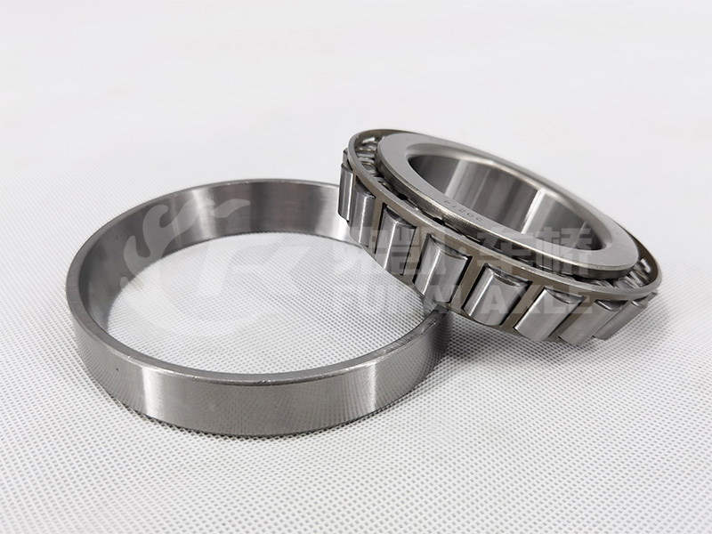 Tapered Roller Bearing for Foton Auman Truck Spare Parts 30214/7214E/30314/90003326053
