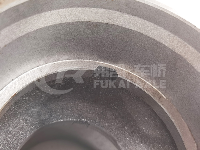 Front Wheel Hub for Sinotruk HOWO Truck Spare Parts 3103011-398