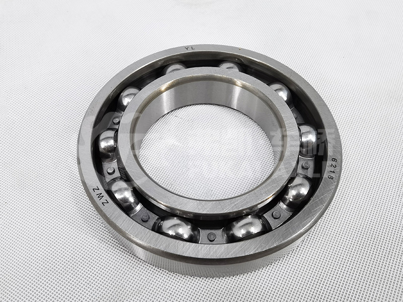 Gearbox Output Shaft Bearing 6218 for Sinotruk HOWO Truck Spare Parts AZ9003326218