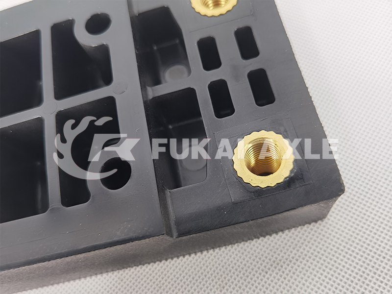 Steel Plate Slide Rail For Sinotruk Howo Truck Spare Parts WG9725523250