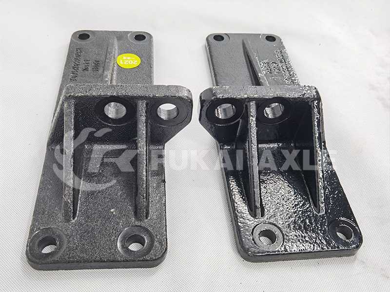 Engine Bracket for Foton Auman Truck Spare Parts H0101050122A0/H0101050121A0