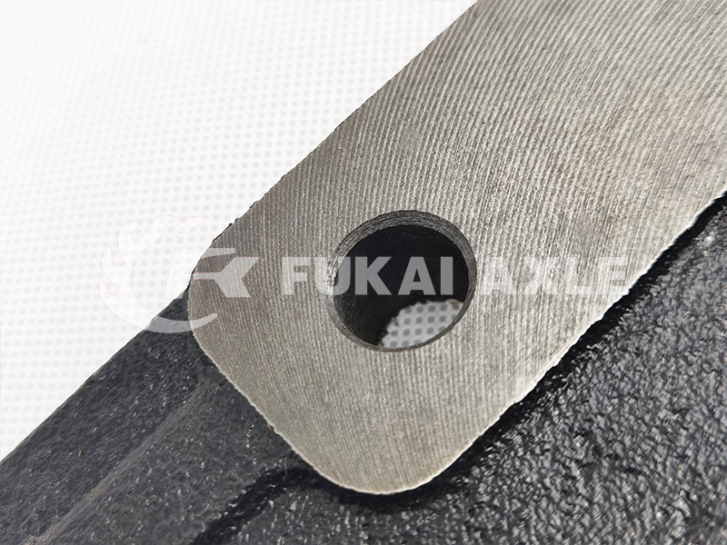 Engine Support Bracket For Sinotruk Howo Truck Spare Parts WG9725593026