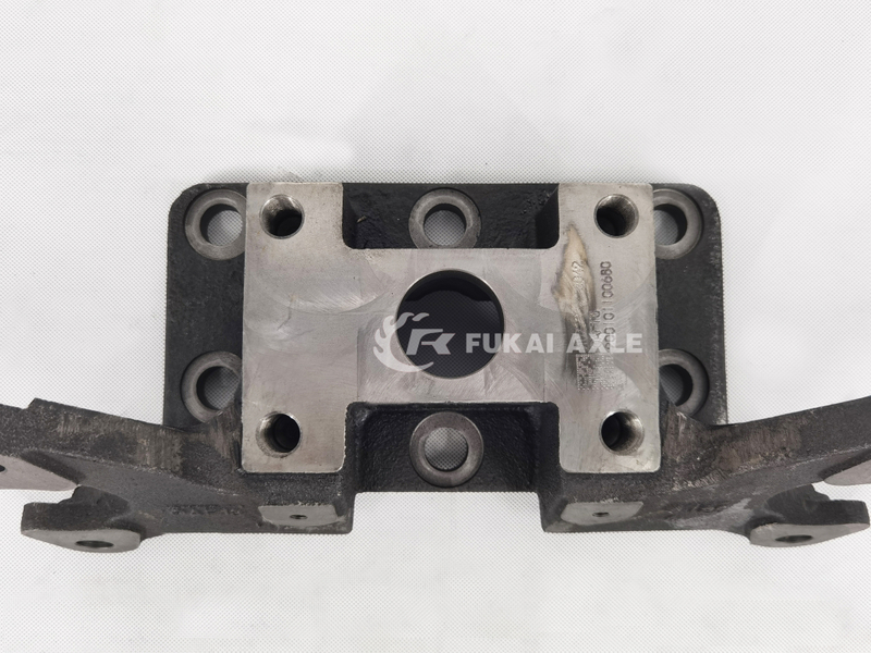 Middle Bridge Compartment Bracket For Sinotruk Howo Truck Spare Parts MCP16