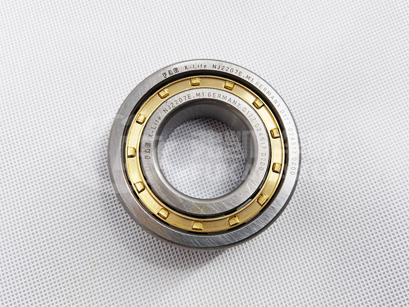 Air Compressor Air Pump Bearings For Sinotruk Howo Truck Spare Parts NJ2207EM/190003320154/7207B