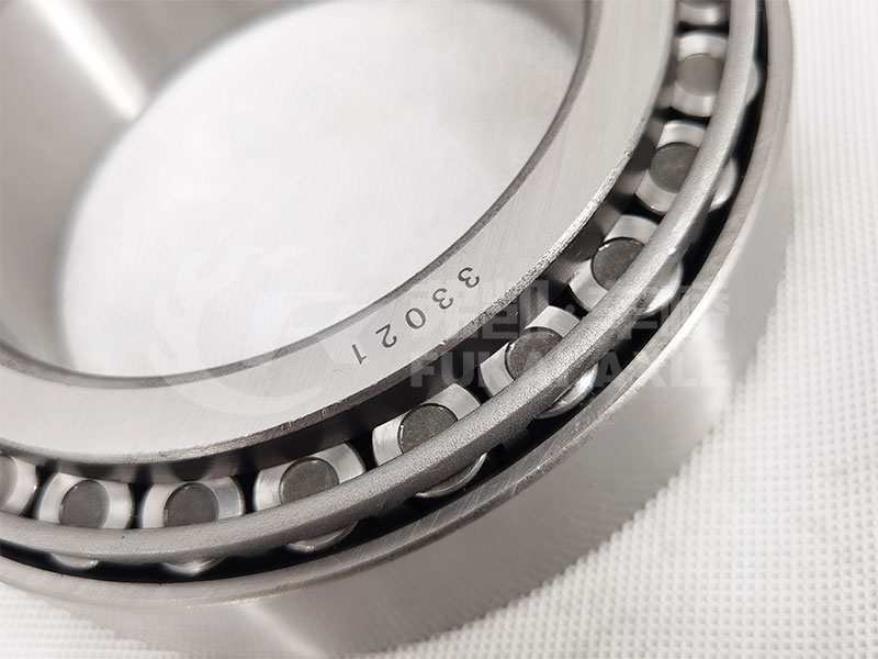 Differential Bearing for Shacman Delong Hande 425 Axle Truck Spare Parts 33021 06.3232488.0183 HD95129328004 