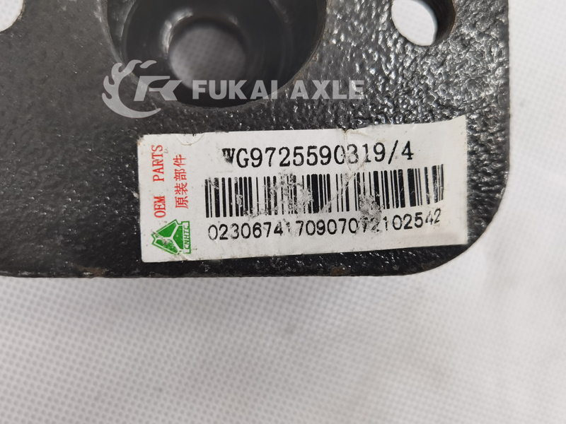 Gearbox Hanger Bracket For Sinotruk Howo Truck Spare Parts WG9725590319
