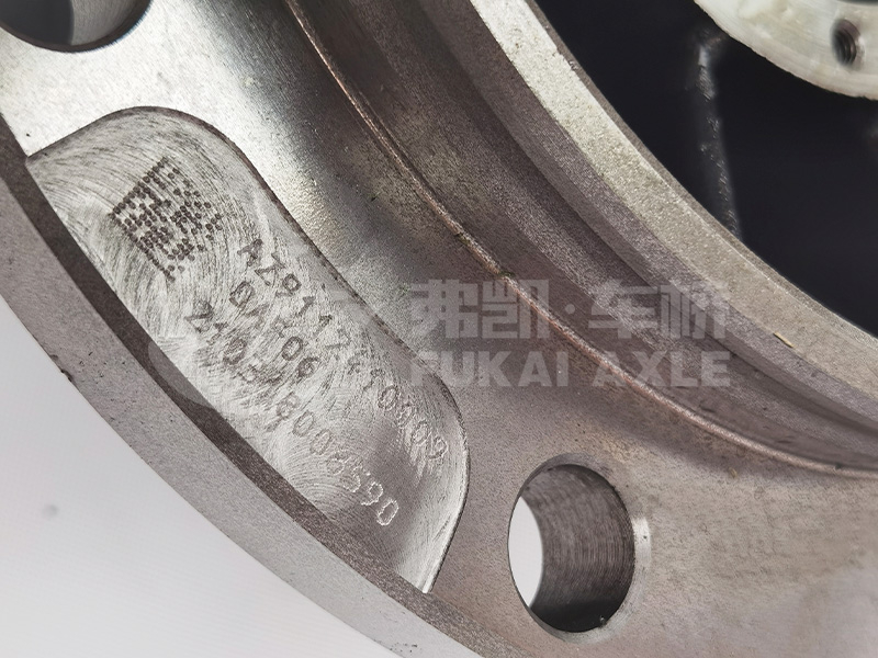 Front Wheel Hub for Sinotruk Steyr Truck Spare Parts AZ9112410009 199000410066 WG9112410009