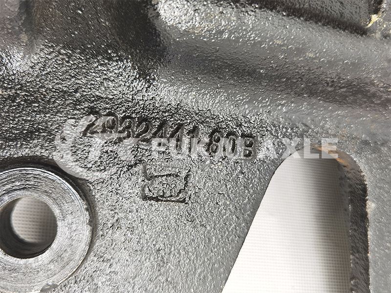 Liberation Front Spring Front Bracket for FAW Jiefang J6 Truck Spare Parts 2932441-80B
