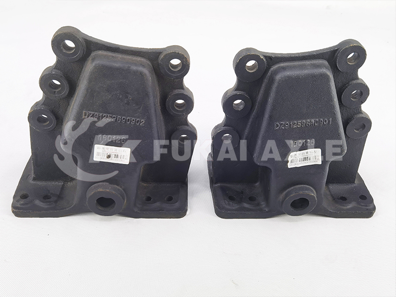 Front Leaf Spring Rear Bracket for Shacman Delong Parts DZ91259690901 DZ91259690902
