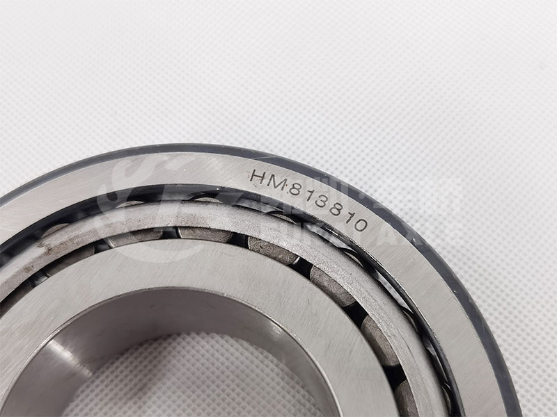 Differential Bearing For Sinotruk Howo Truck Spare Parts HM813843/813810