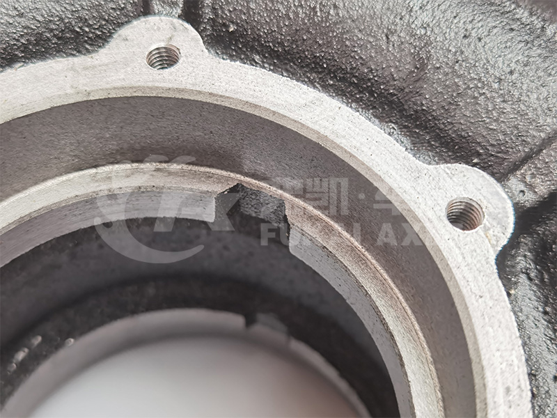 Front Wheel Hub for Sinotruk T5g Auto Truck Spare Parts WG4005415543
