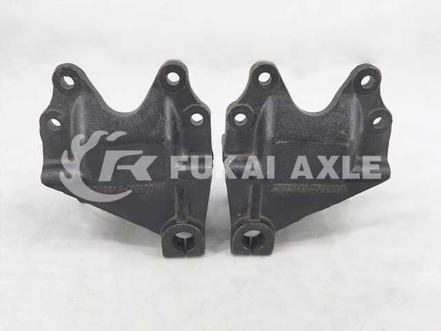 Front Spring Front Bracket for FAW Jiefang Hanwei Jh6 Spare Parts 2902441-DV400 2902442-DV400
