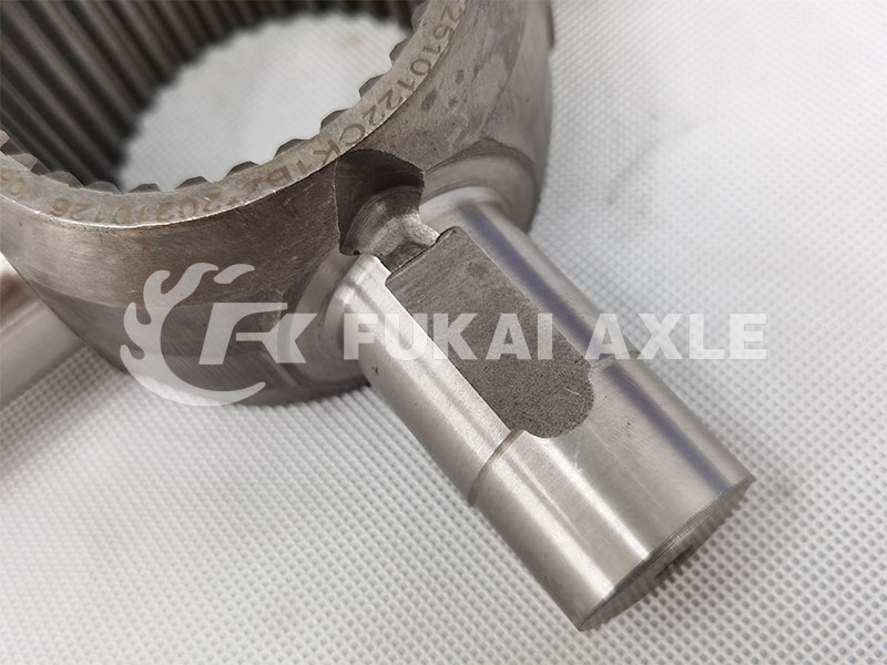 Inter-axis Cross Axis for Sinotruk Steyr/HOWO AC16 Axle AZ9981320139