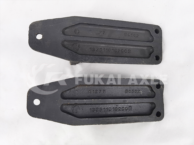 Engine Rear Mounting Support Bracket for Foton AumanTruck Spare Parts 1325110102002/1325110102003