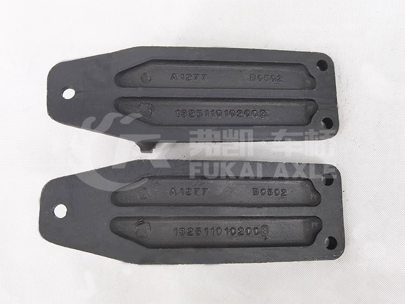 Engine Bracket for Foton Auman Truck Spare Parts 1325110102002/1325110102003