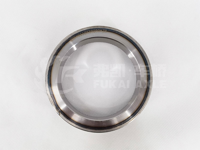 Rear Hub Oil Seal Ring for Shacman Delong Truck Spare Parts Dz9112340280