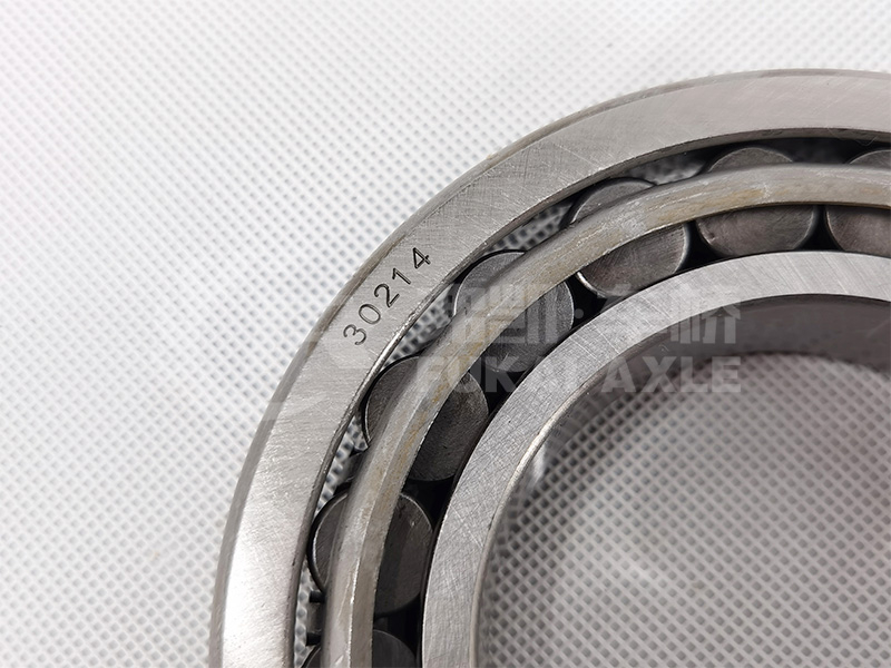 Tapered Roller Bearing for Foton Auman Truck Spare Parts 30214/7214E/30314/90003326053