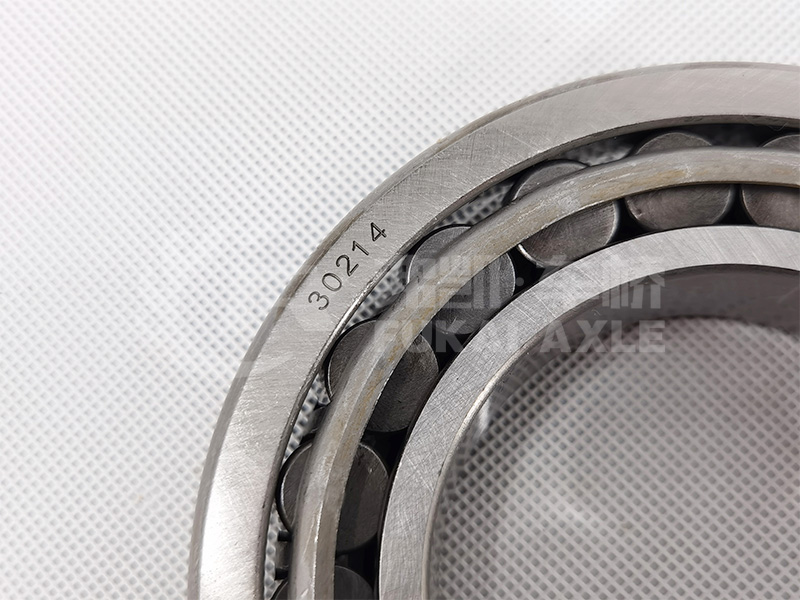 Tapered Roller Bearing for Foton Auman Truck Spare Parts 30214/7214E/30314/90003326053