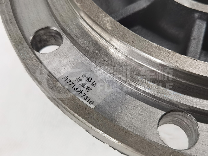 Front Wheel Hub for Sinotruk HOWO Truck Spare Parts 3103011-398