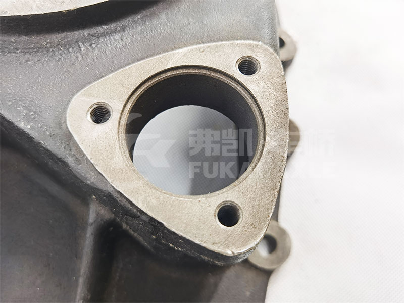 Axle Transition Cover for Sinotruk HOWO Truck Spare Parts AZ7121325264