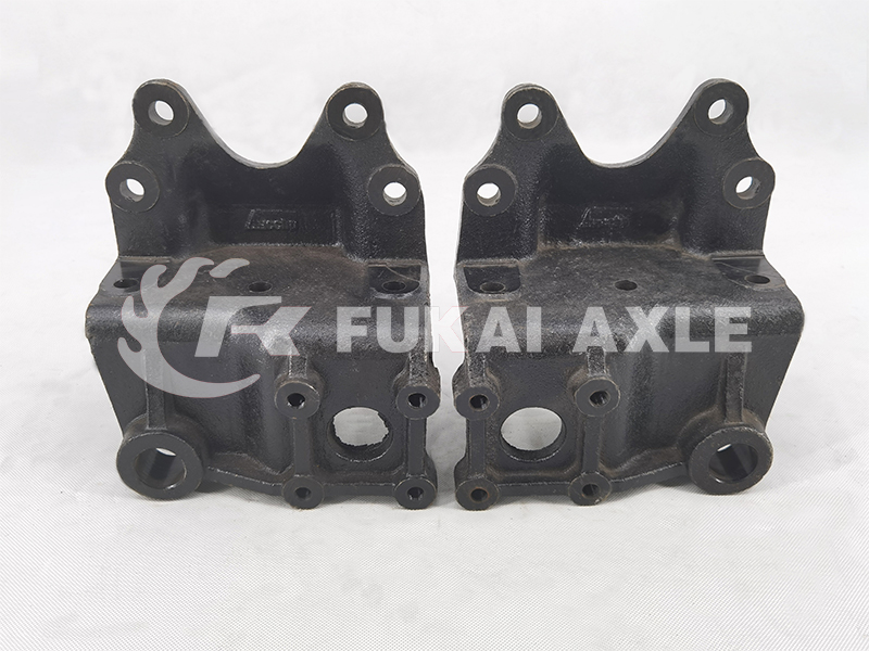 Front Spring Front Bracket for FAW Jiefang Hanwei Jh6 Spare Parts 2902441-DV400 2902442-DV400
