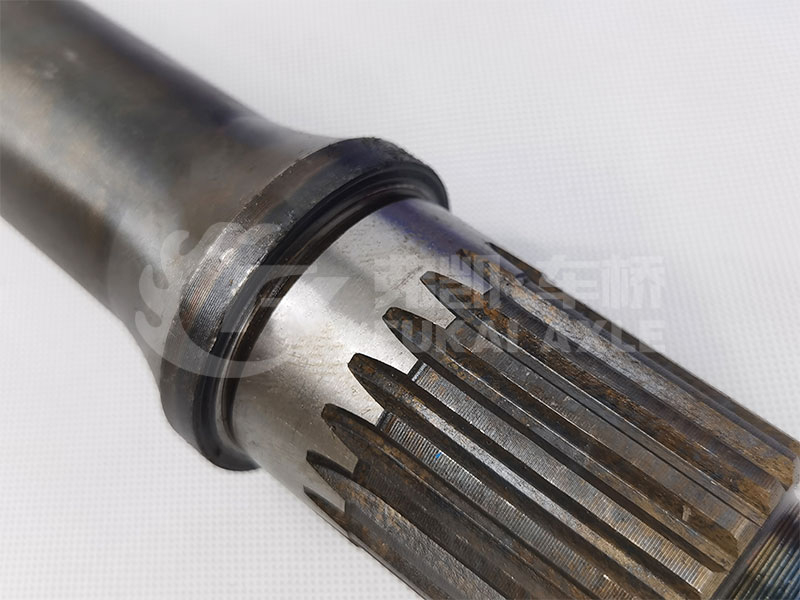 Through Shaft for Hongyan Genlyon H8b Truck Spare Parts 581600170 42102318 