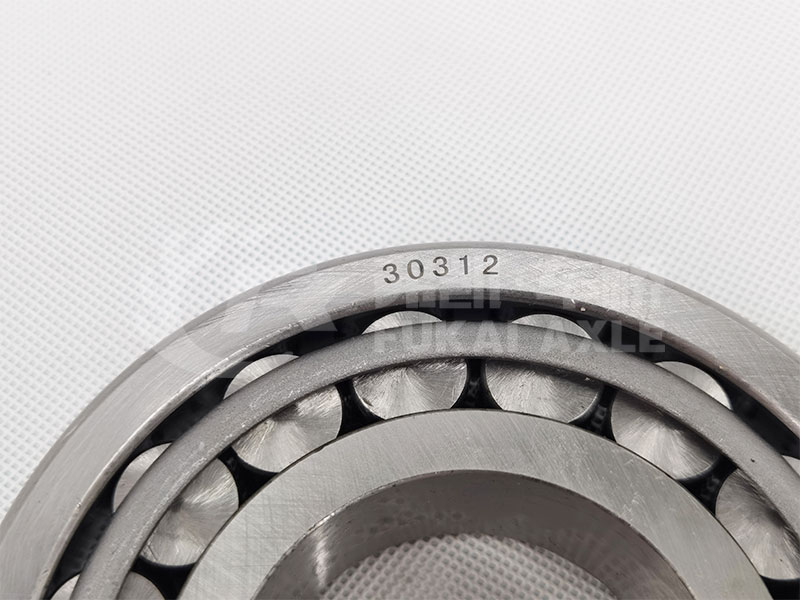Taper Roller Bearing for Sinotruk Steyr Truck Spare Parts 30312 190003326236 WG7117030312