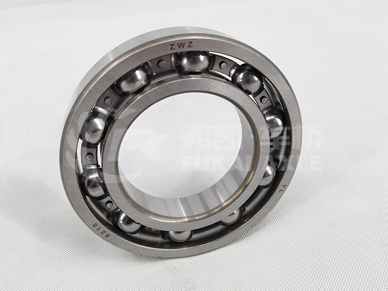 Gearbox Output Shaft Bearing 6218 for Sinotruk HOWO Truck Spare Parts AZ9003326218