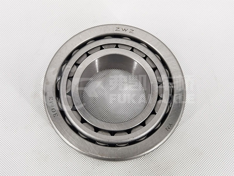 Front Wheel Hub Bearing for Sinotruk HOWO Truck Spare Parts 30613 30613B 7713 