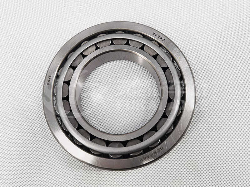 Tapper Roller Bearing for North Benz Beiben Truck Spare Parts 7220E 30220