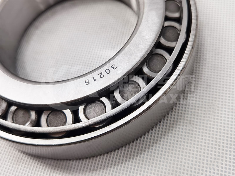 Tapper Roller Bearing for Dongfeng Kinland 485 Axle Truck Spare Parts 30215 7215 7215E