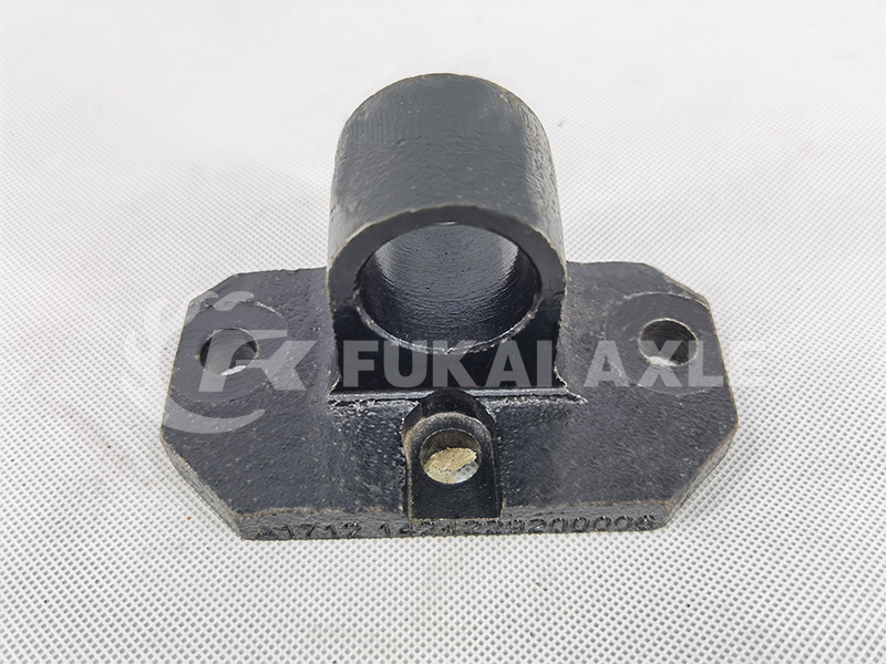 Front Stabilizer Bar Hanger for Foton Auman Truck Spare Parts 1424229200006