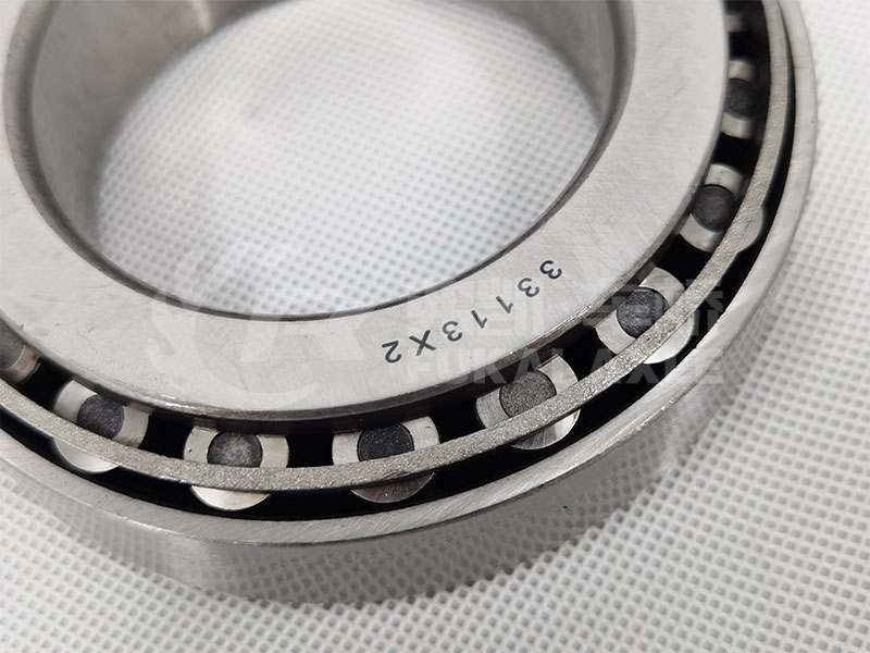 Tapered Roller Bearing for Sinotruk HOWO Truck Spare Parts Rear Wheel Outer Bearing 33113X2 7813e