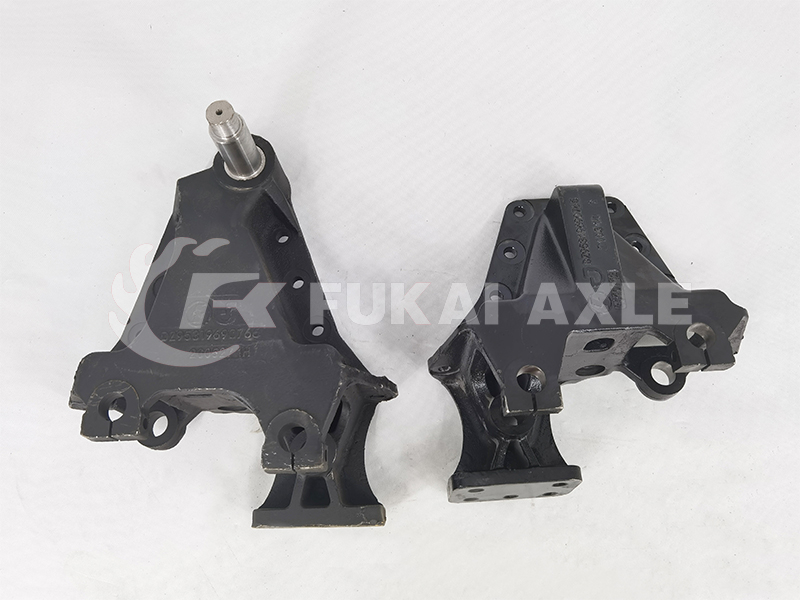 Front Spring Middle Bracket for Shacman Delong Spare Parts Dz95319690766/Dz95319690765/Dz95319690764
