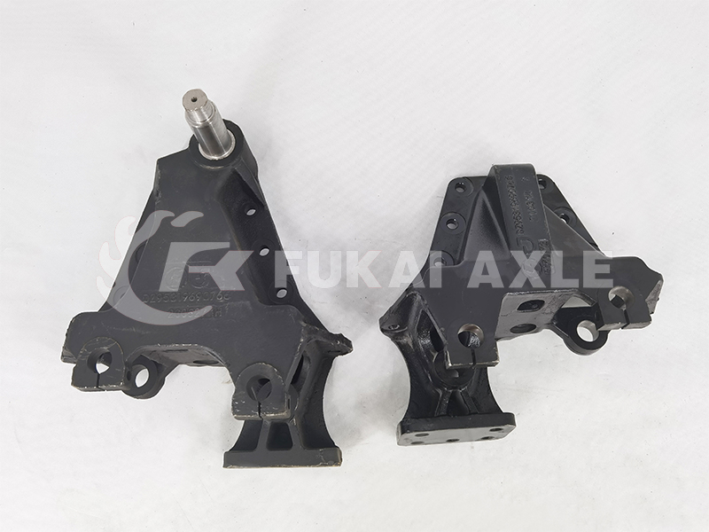Front Spring Middle Bracket for Shacman Delong Spare Parts Dz95319690766/Dz95319690765/Dz95319690764