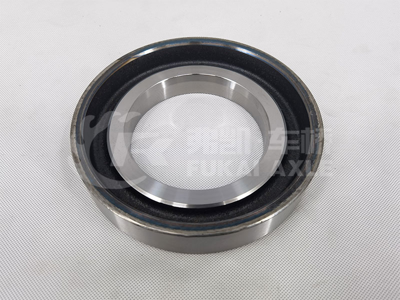 Rear Wheel Oil Seal Seat Spacer for Sinotruk HOWO AC16 Truck Spare Parts AZ9231340917 