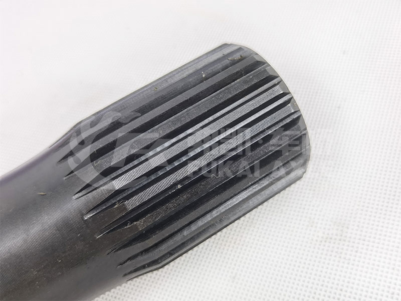 Through Shaft for Sinotruk HOWO AC16 Truck Parts WG9981320247