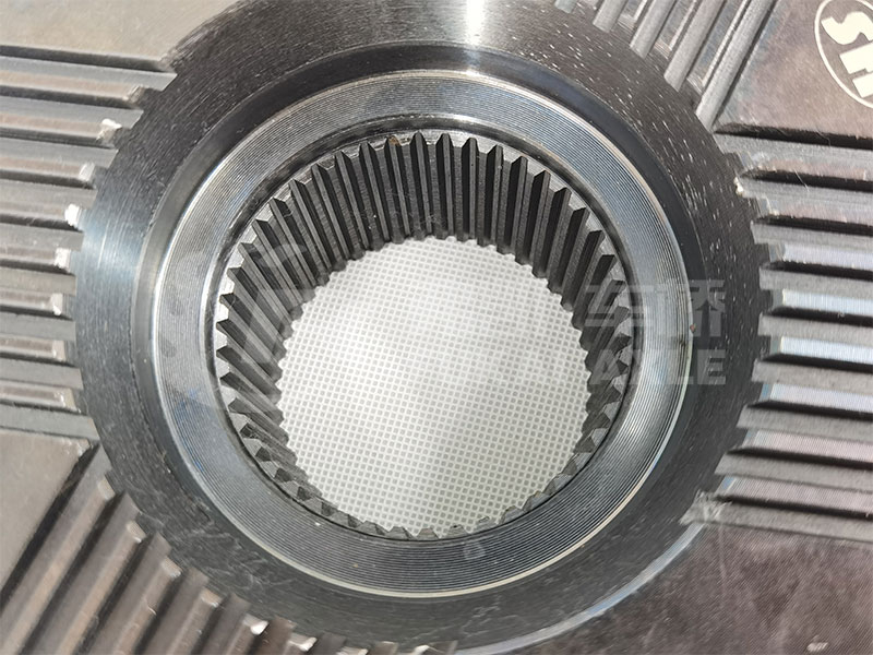 Flange Assembly for FAW Jiefang Auto Truck Spare Parts 2402065-AOE