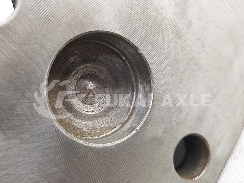 Chamber Bracket for Qingte Truck Spare Parts QT300S72