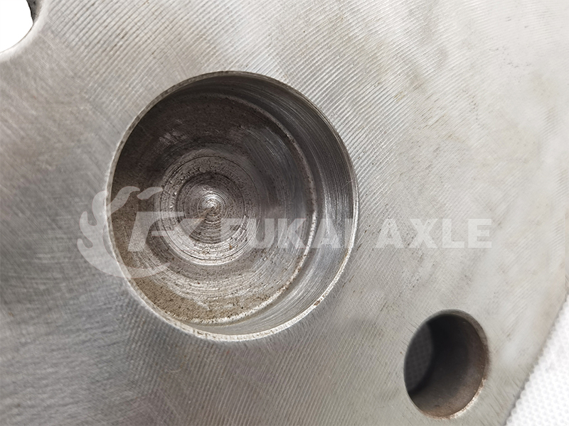 Chamber Bracket for Qingte Truck Spare Parts QT300S72