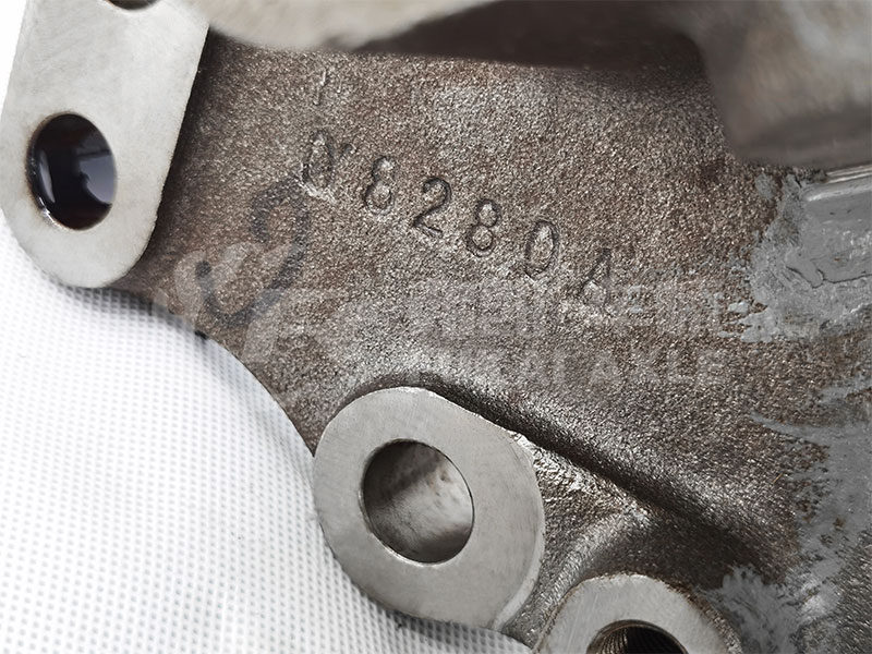 Steering Knuckle Assembly for For Sinotruk Truck Spare Parts AZ4095415007 AZ4095415008