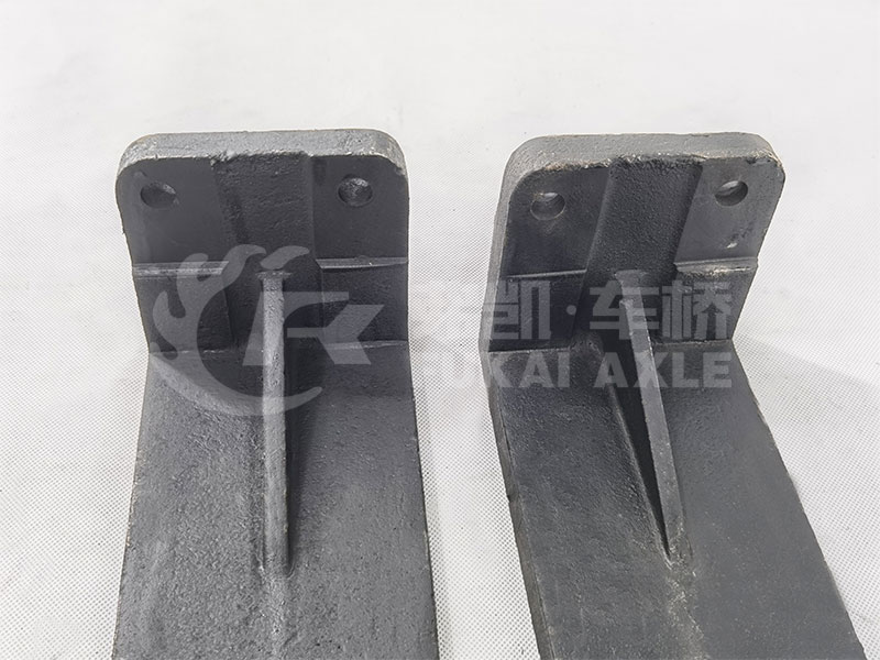 Engine Bracket for Foton Auman Truck Spare Parts 1325110102002/1325110102003