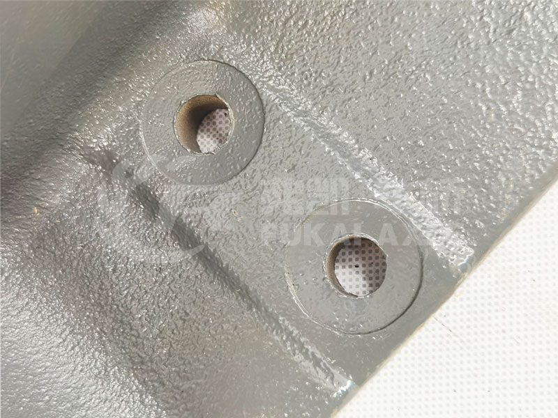 Engine Bracket For Sinotruk Howo Steyr Truck Spare Parts WG9731590084/WG9731590083