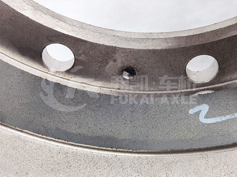 Rear Brake Drum for Sinotruk HOWO Mcy11 Truck Spare Parts WG9761348002