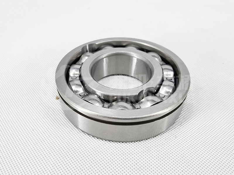 Main Box Intermediate Shaft Front Bearing For Sinotruk Truck Spare Parts 37039Y 
